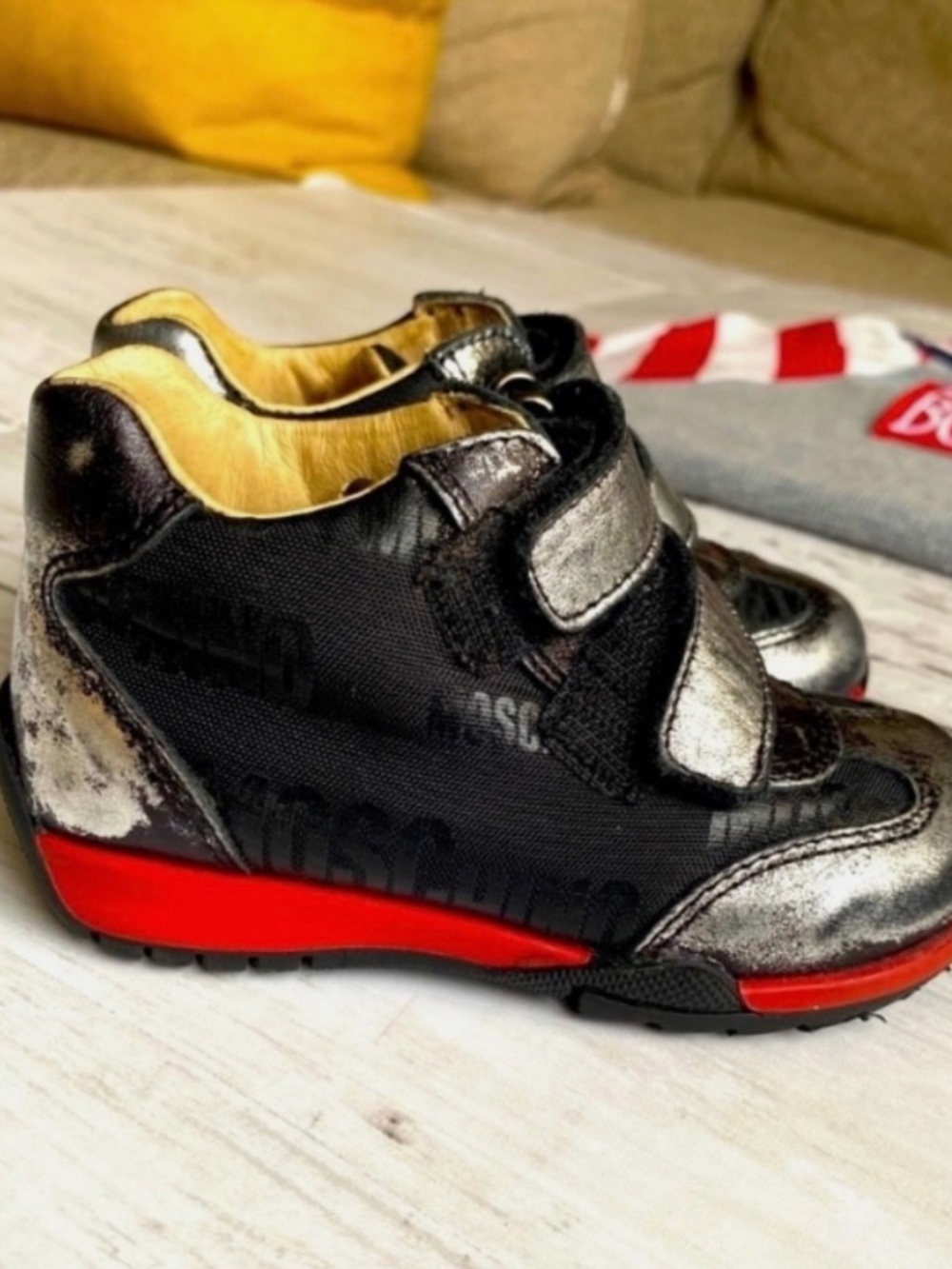 Moschino Hightop  Toddler Sneaker  Size 5  / Euro 21